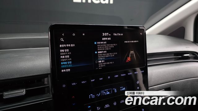Hyundai Staria 2024 — photo 17