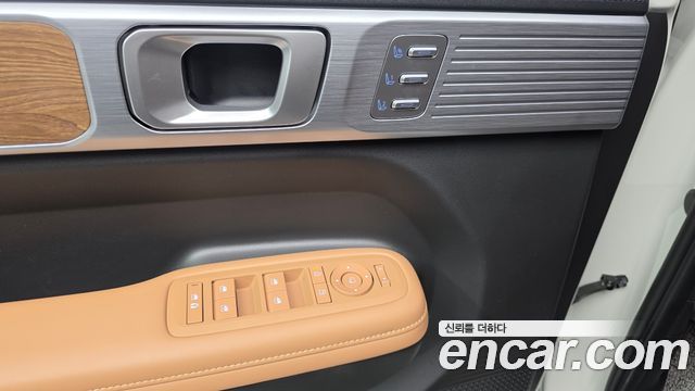 Hyundai Santafe 2025 — photo 17