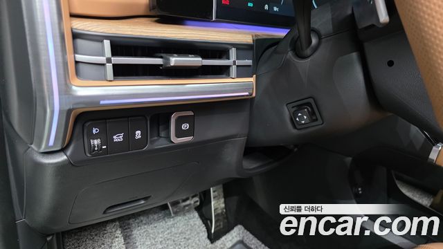 Hyundai Santafe 2025 — photo 18