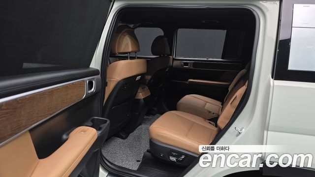Hyundai Santafe 2025 — photo 22