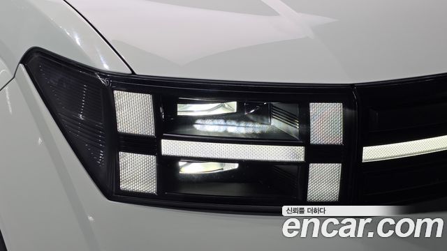 Hyundai Santafe 2025 — photo 8