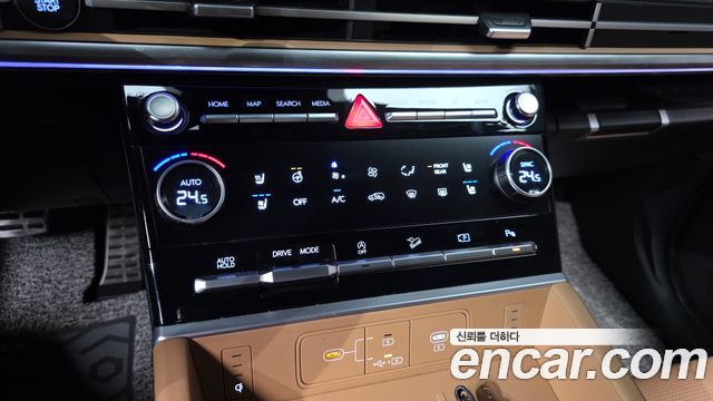 Hyundai Santafe 2025 — photo 31