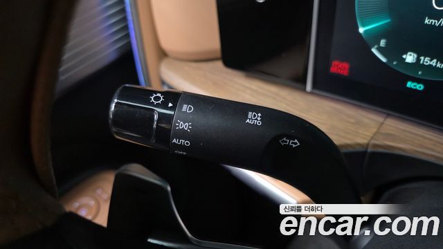 Hyundai Santafe 2025 — photo 32