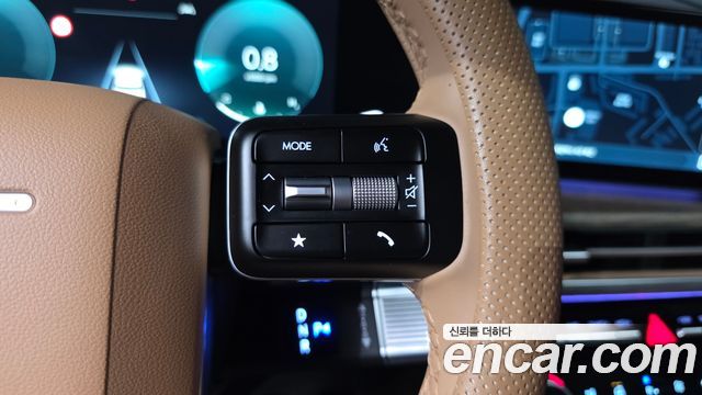 Hyundai Santafe 2025 — photo 33