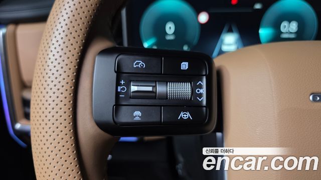 Hyundai Santafe 2025 — photo 34