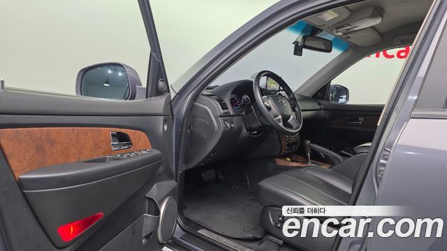 KG Mobility Rexton 2017 — photo 10