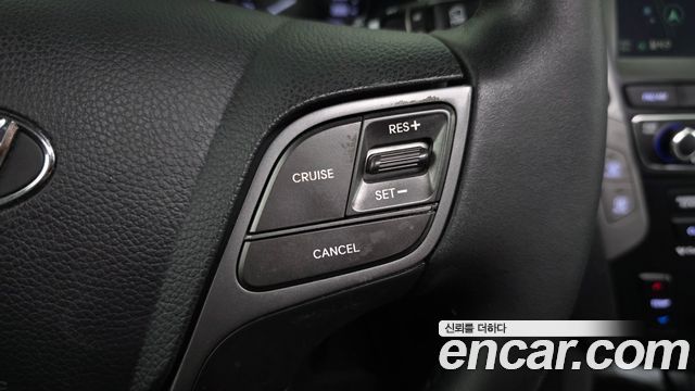 Hyundai Santafe 2016 — photo 17