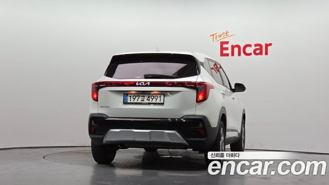 Kia Seltos 2023 — photo 4