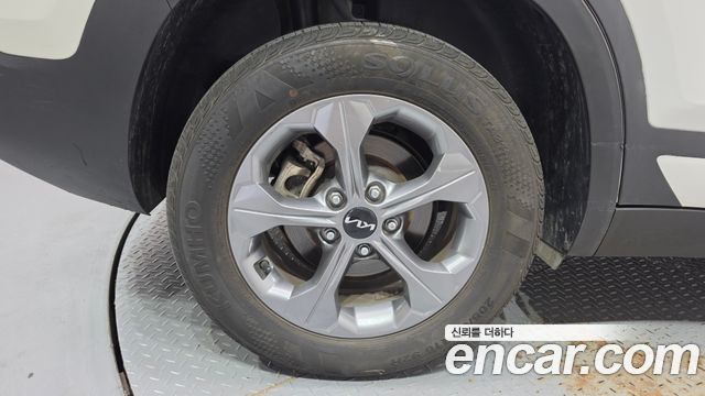 Kia Seltos 2023 — photo 5