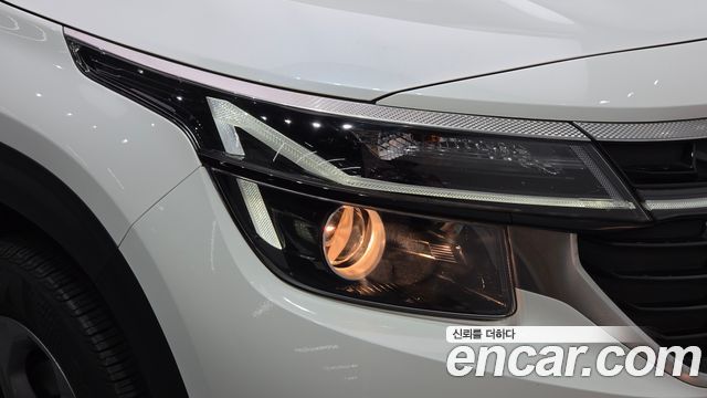 Kia Seltos 2023 — photo 8