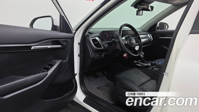 Kia Seltos 2023 — photo 16