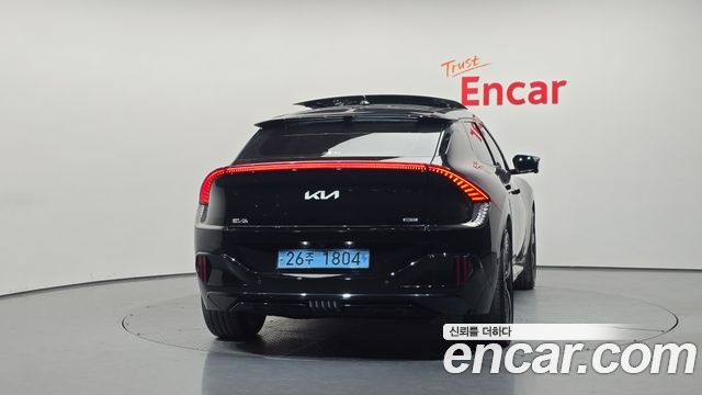 Kia EV6 2023 — photo 4