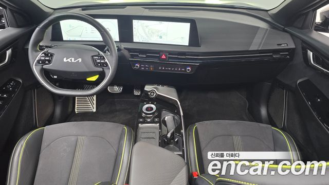 Kia EV6 2023 — photo 10
