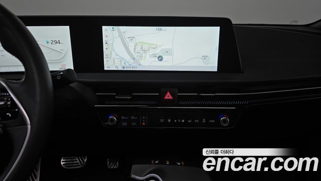 Kia EV6 2023 — photo 19