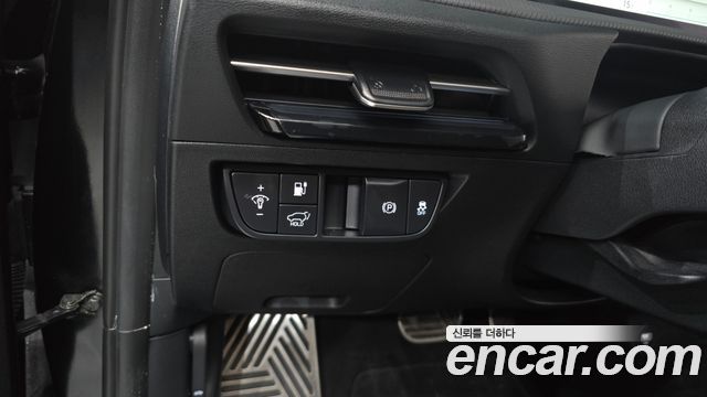 Kia EV6 2023 — photo 22
