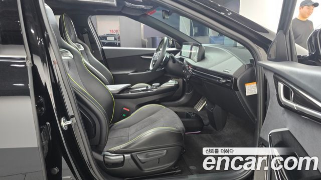Kia EV6 2023 — photo 16