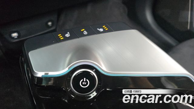 Kia EV6 2023 — photo 30