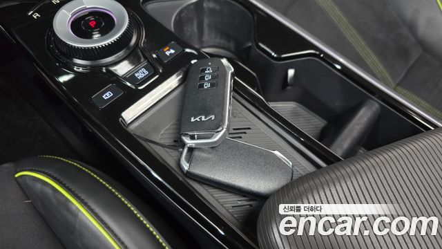 Kia EV6 2023 — photo 31