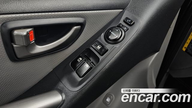Hyundai Starex 2018 — photo 17