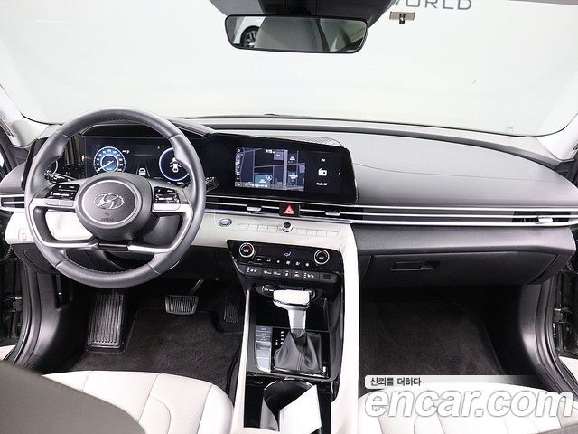 Hyundai AVANTE 2023 — photo 14