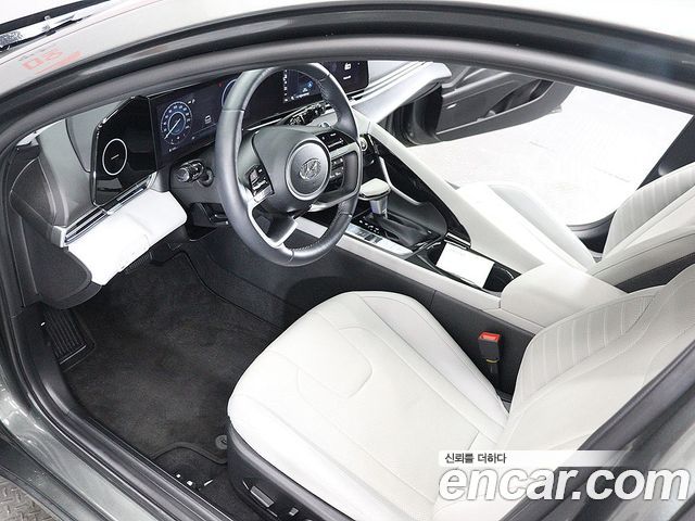 Hyundai AVANTE 2023 — photo 17