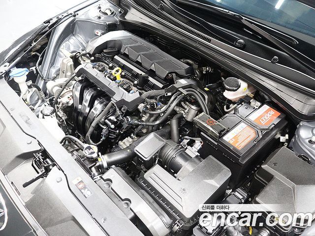Hyundai AVANTE 2023 — photo 19