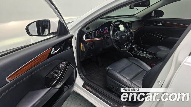 Kia K7 2016 — photo 13