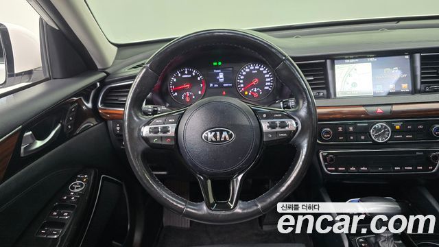 Kia K7 2016 — photo 20
