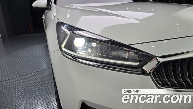 Kia K7 2016 — photo 8