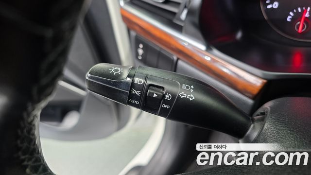 Kia K7 2016 — photo 27