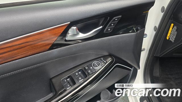 Kia K7 2016 — photo 29