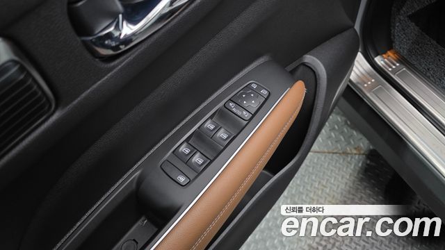 Renault Korea QM6 2023 — photo 28