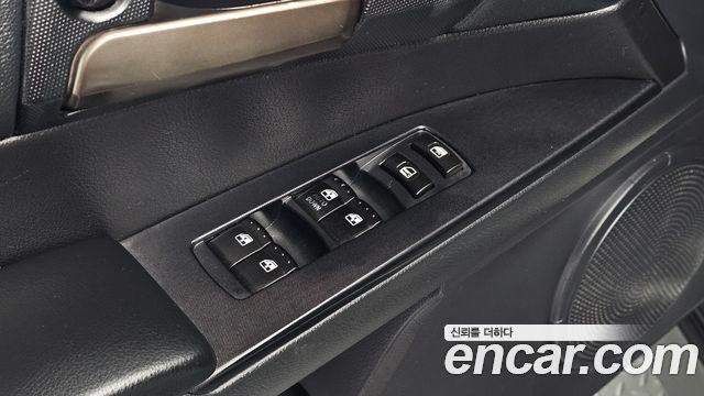 KG Mobility KORANDO 2015 — photo 28