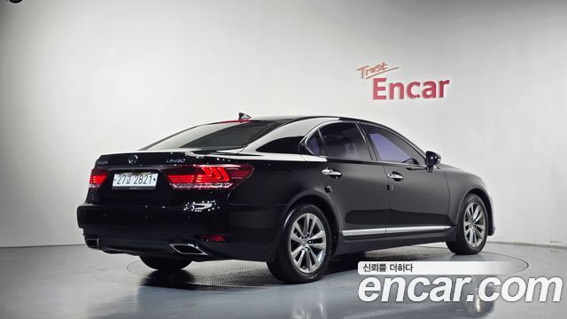 Lexus LS 2014 — photo 2