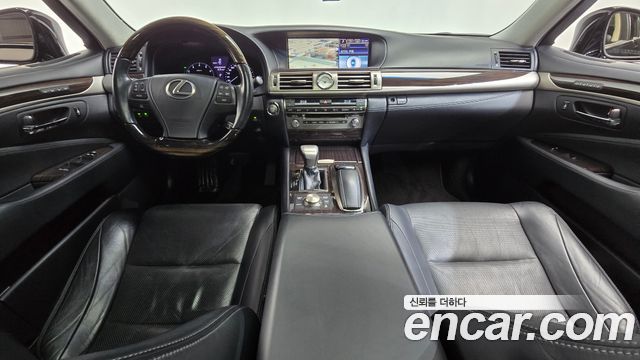 Lexus LS 2014 — photo 7