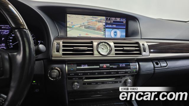 Lexus LS 2014 — photo 13