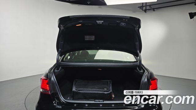 Lexus LS 2014 — photo 18