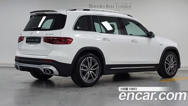 Mercedes-Benz GLB-Class 2026 — photo 2