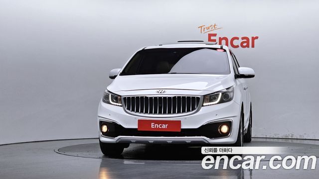Kia Canival 2017 — photo 3