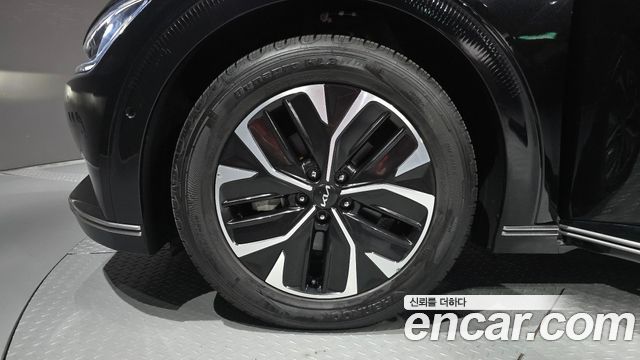 Kia EV6 2023 — photo 5