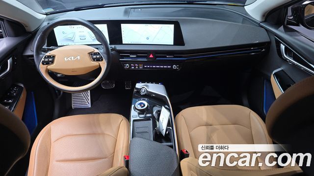 Kia EV6 2023 — photo 10