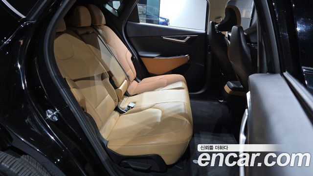 Kia EV6 2023 — photo 17