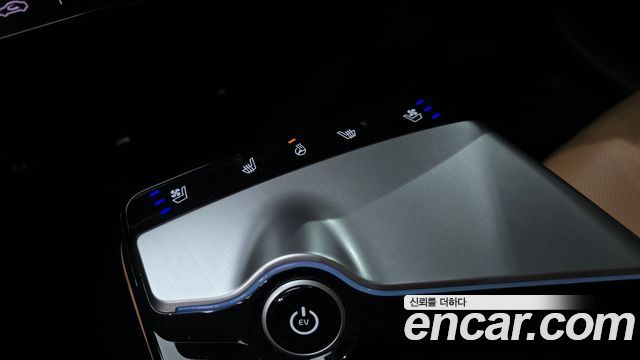 Kia EV6 2023 — photo 27