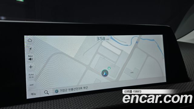 Kia EV6 2023 — photo 28
