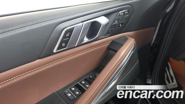 BMW X6 2022 — photo 32