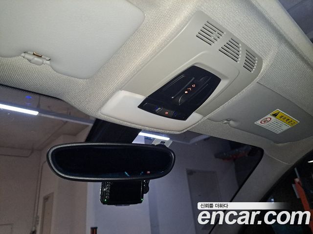 BMW 1-Series 2013 — photo 17