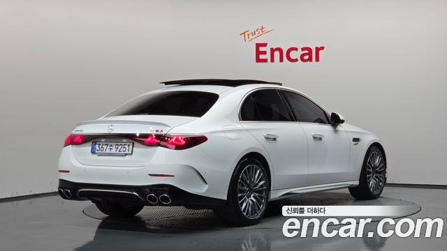 Mercedes-Benz E-Class 2026 — photo 2