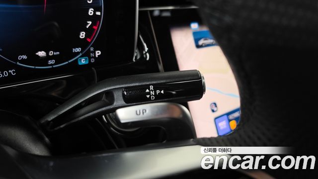 Mercedes-Benz E-Class 2026 — photo 12