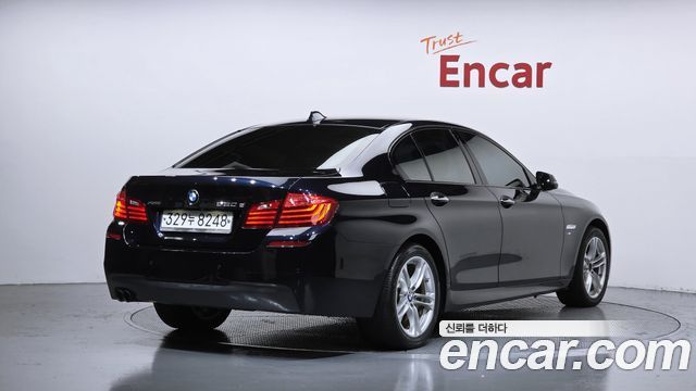 BMW 5-Series 2016 — photo 2