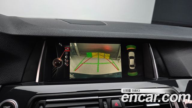 BMW 5-Series 2016 — photo 15